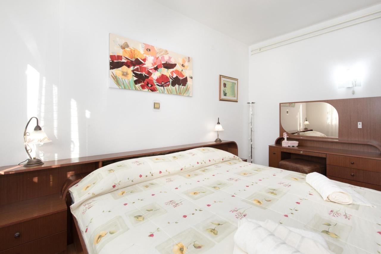 Apartmani Paradiso Krk Town Exteriér fotografie
