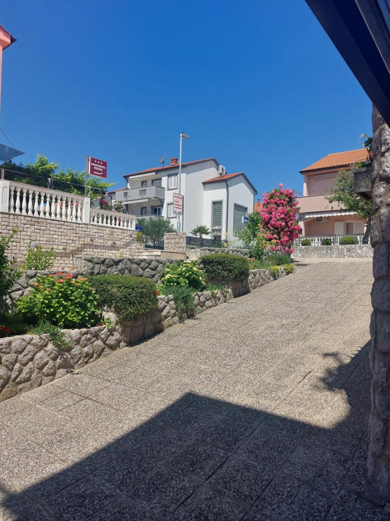 Apartmani Paradiso Krk Town Exteriér fotografie